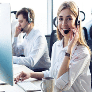 hình ảnh chăm sóc khách hàng của e1max